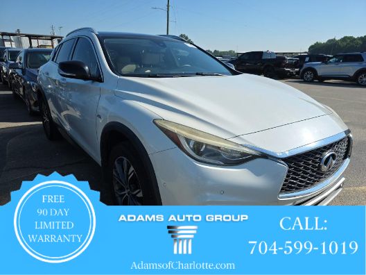 2018 INFINITI QX30 Premium