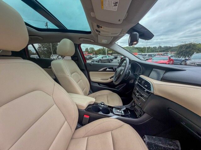 2018 INFINITI QX30 Premium Conover NC
