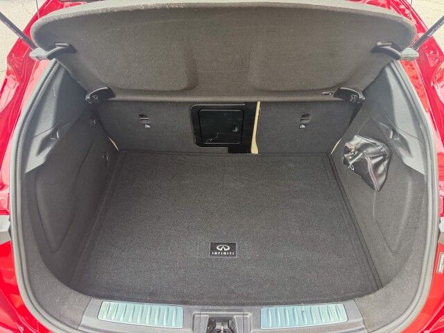 2018 INFINITI QX30 Premium Conover NC