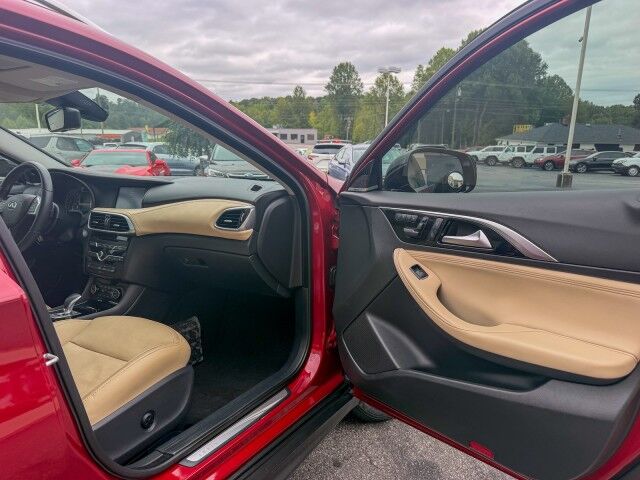 2018 INFINITI QX30 Premium Conover NC