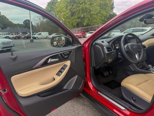 2018 INFINITI QX30 Premium Conover NC