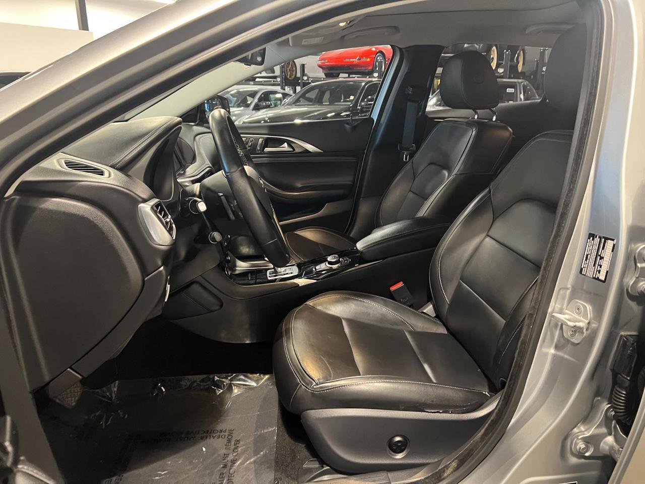 2018 INFINITI QX30 Premium Parker CO