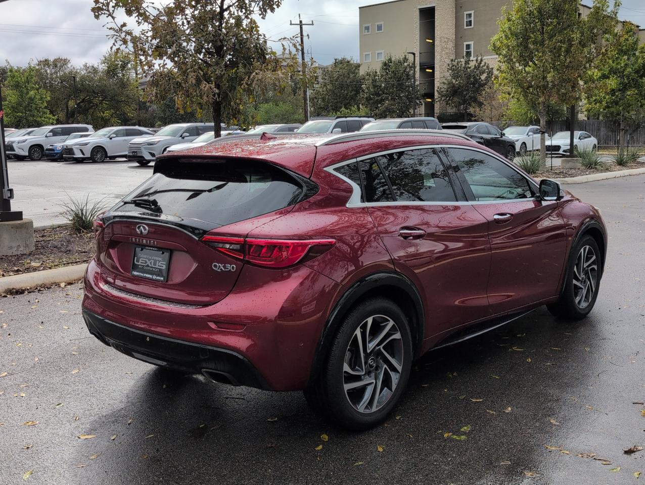 2018 INFINITI QX30 Premium