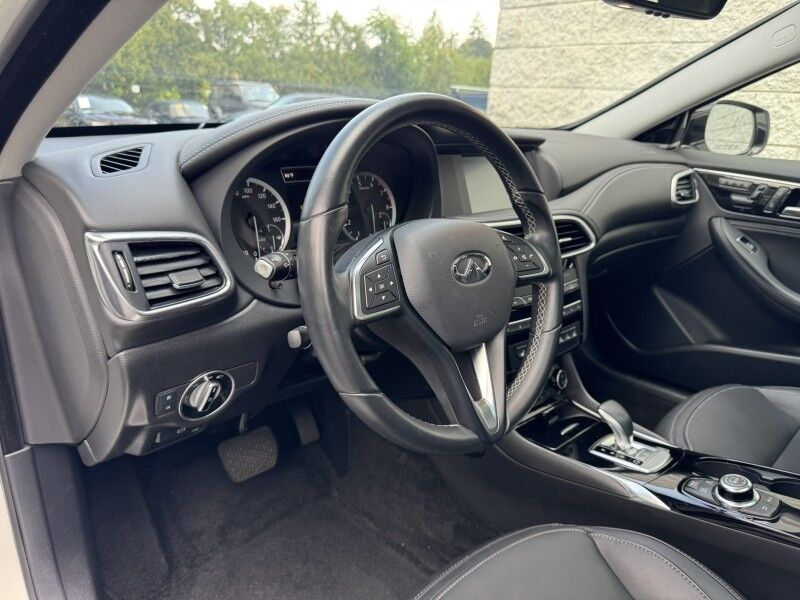 2018 INFINITI QX30 Premium Willow Grove PA