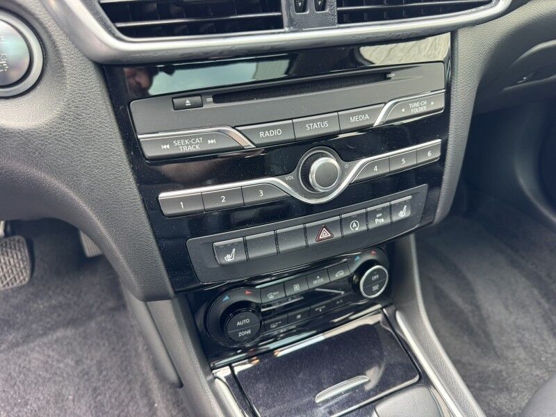 2018 INFINITI QX30 Premium Willow Grove PA
