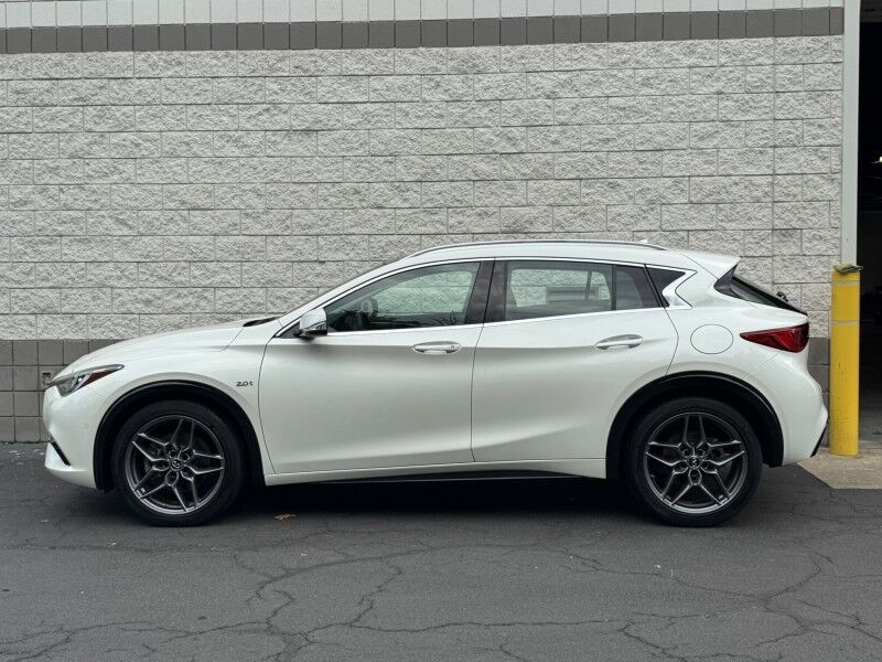 2018 INFINITI QX30 Premium Willow Grove PA