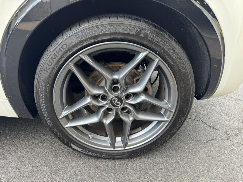 2018 INFINITI QX30 Premium Willow Grove PA