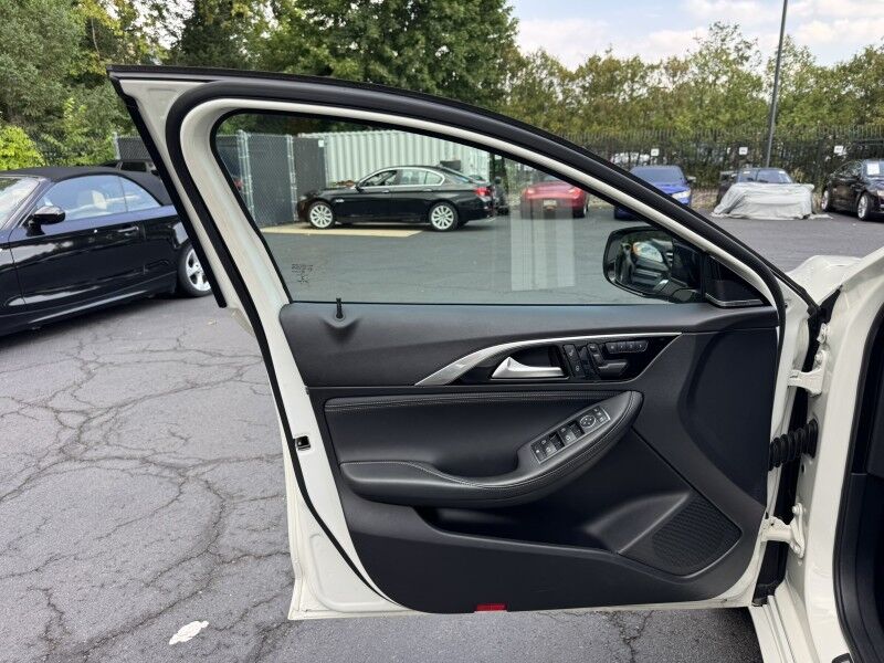 2018 INFINITI QX30 Premium Willow Grove PA