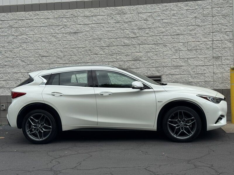 2018 INFINITI QX30 Premium Willow Grove PA