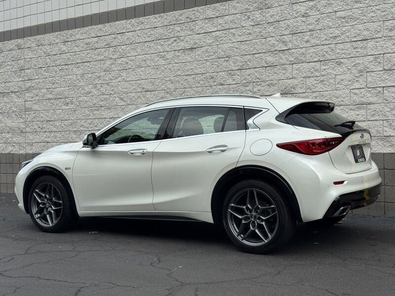 2018 INFINITI QX30 Premium Willow Grove PA