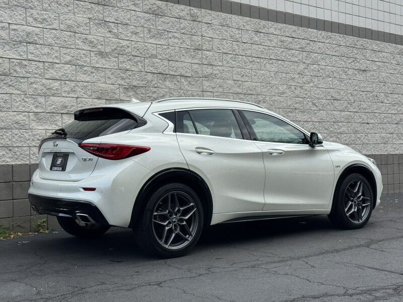 2018 INFINITI QX30 Premium Willow Grove PA