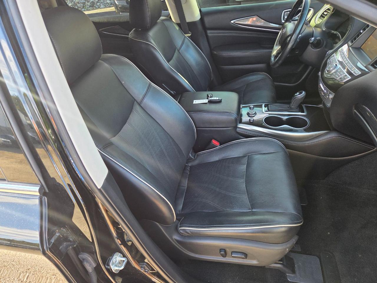 2018 INFINITI QX60 AWD Charlton MA
