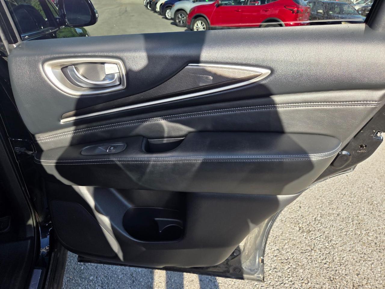2018 INFINITI QX60 AWD Charlton MA