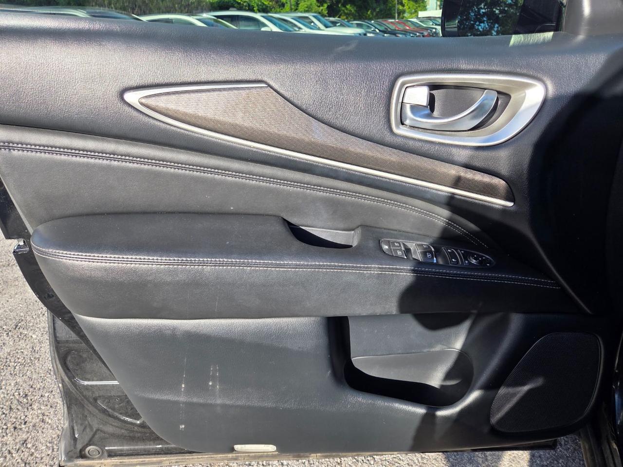 2018 INFINITI QX60 AWD Charlton MA