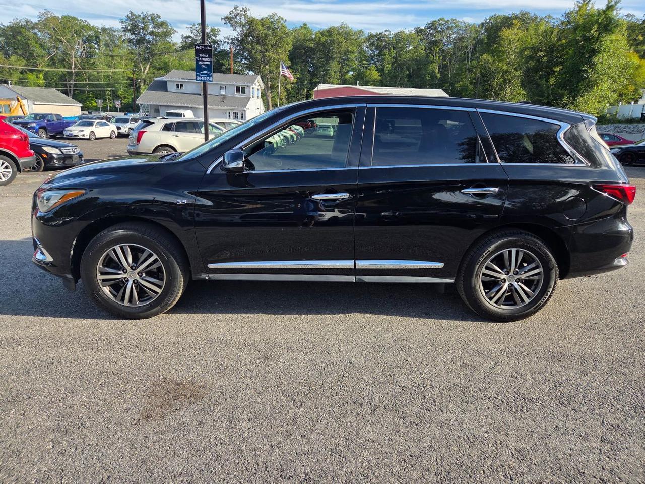 2018 INFINITI QX60 AWD Charlton MA