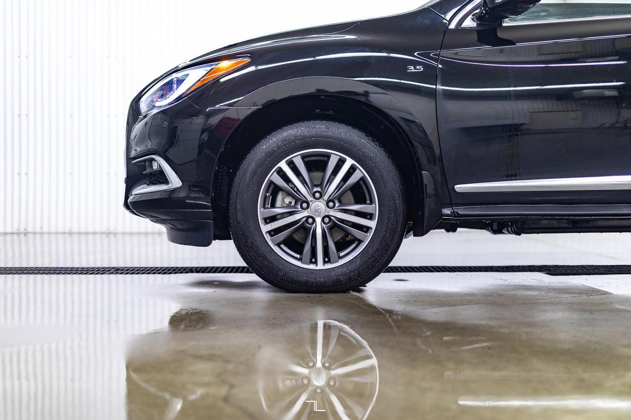 2018 Infiniti QX60 AWD Premium Leather Roof Nav Red Deer AB