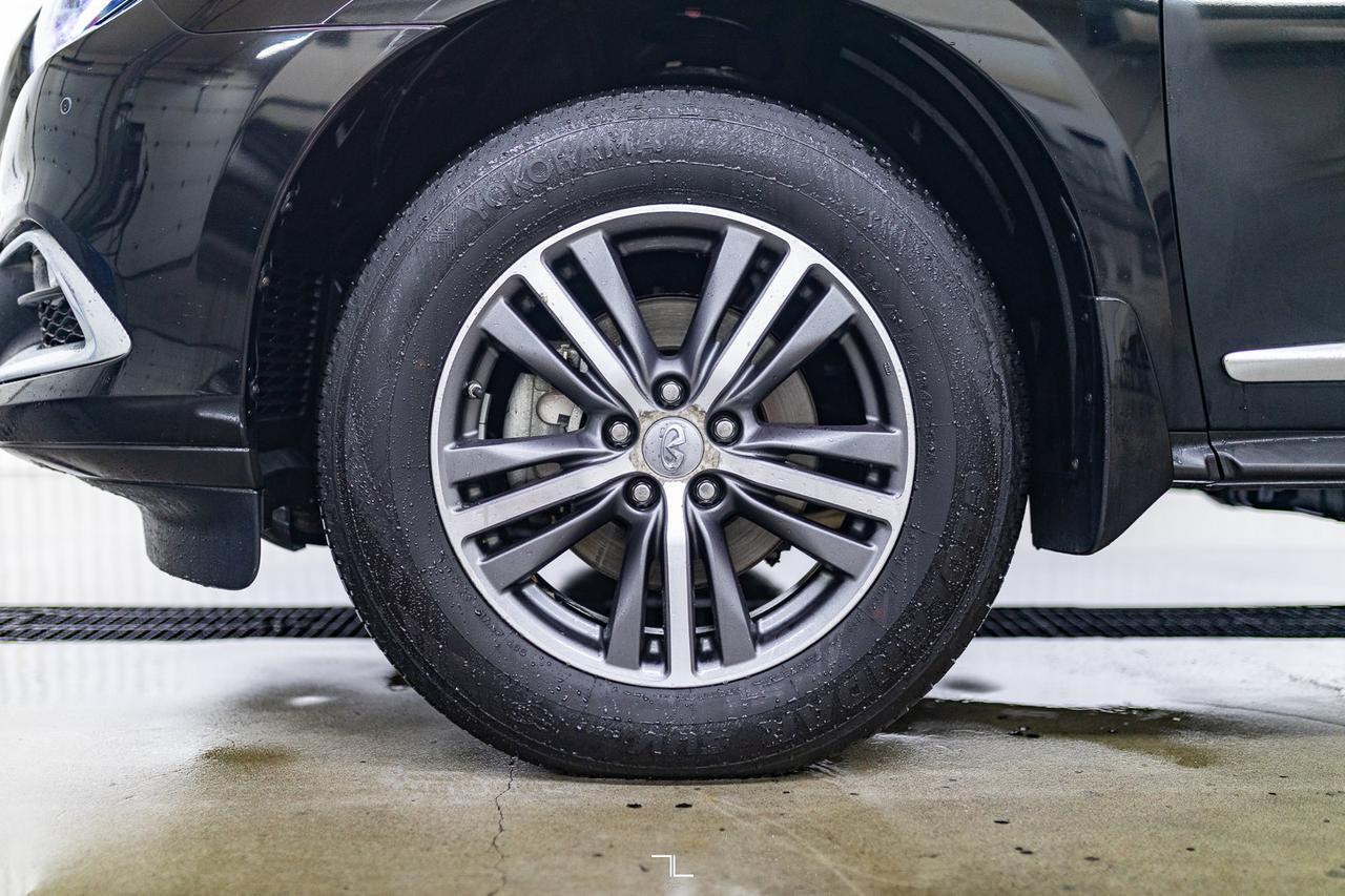 2018 Infiniti QX60 AWD Premium Leather Roof Nav Red Deer AB