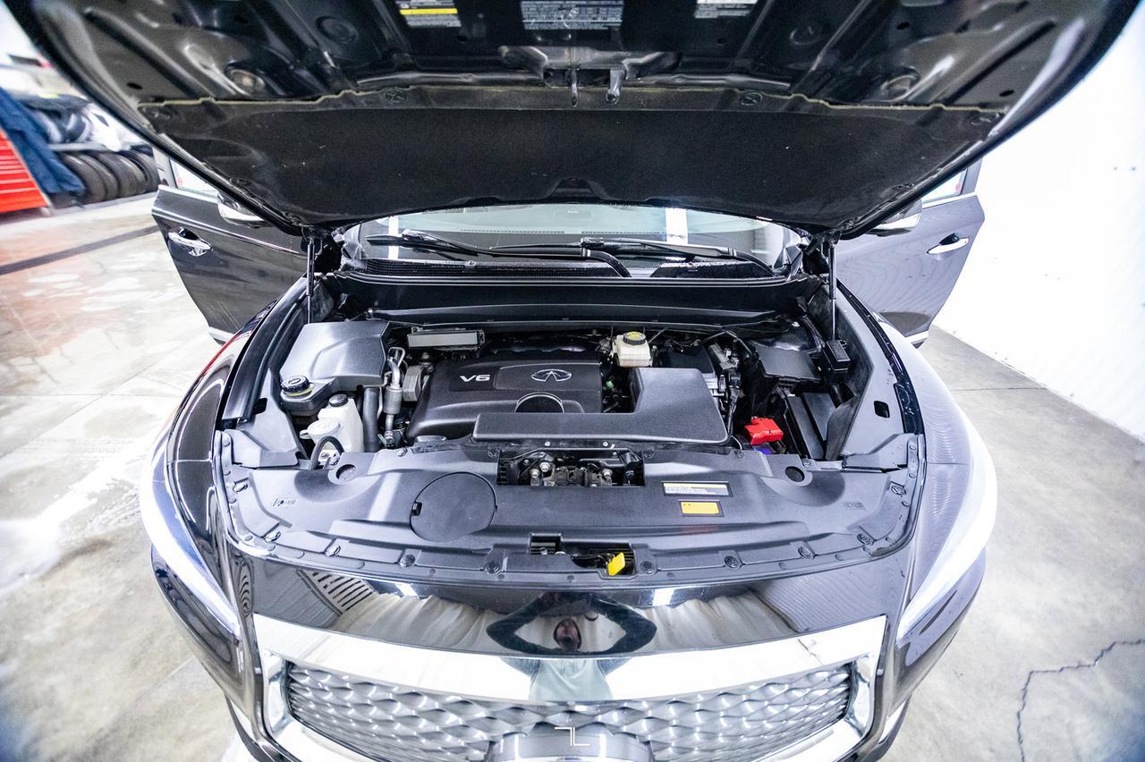 2018 Infiniti QX60 AWD Premium Leather Roof Nav Red Deer AB