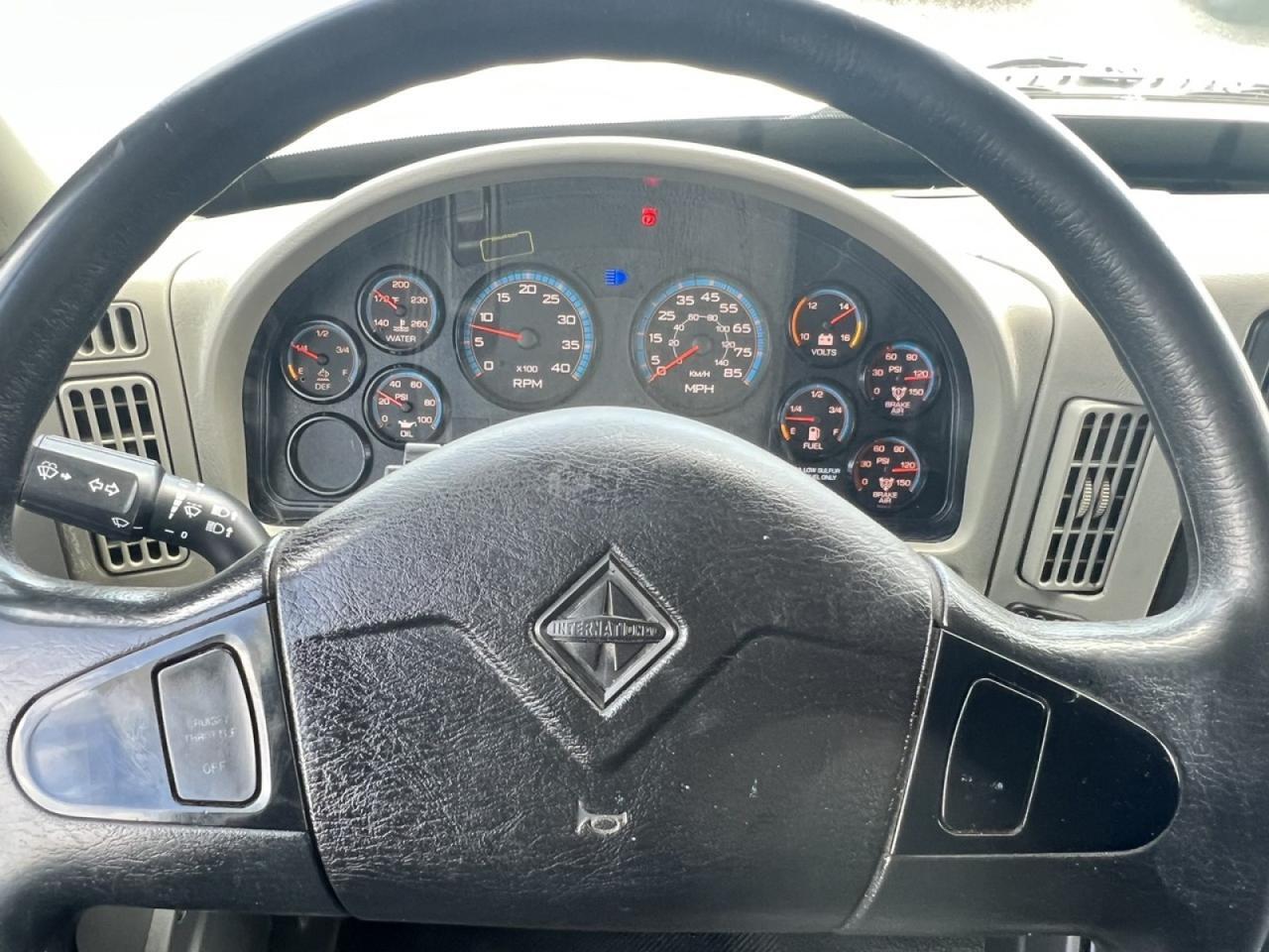 2018 International 4300 26' Dry Freight Truck with 2,500 lbs. Lift Gate Tampa FL