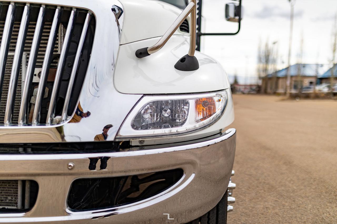 2018 International 4300 Day Cab Roll Off Tilt Flat Deck Diesel Red Deer AB