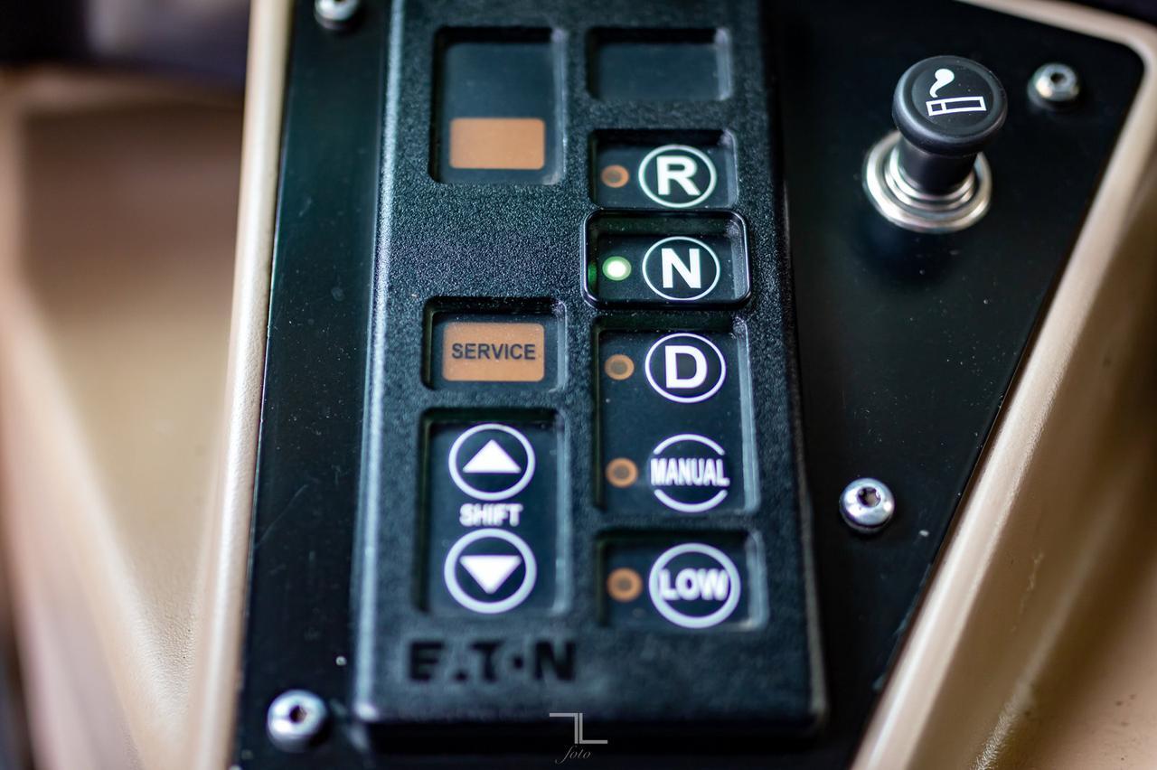 2018 International 9900i Eagle Tractor Sleeper Red Deer AB