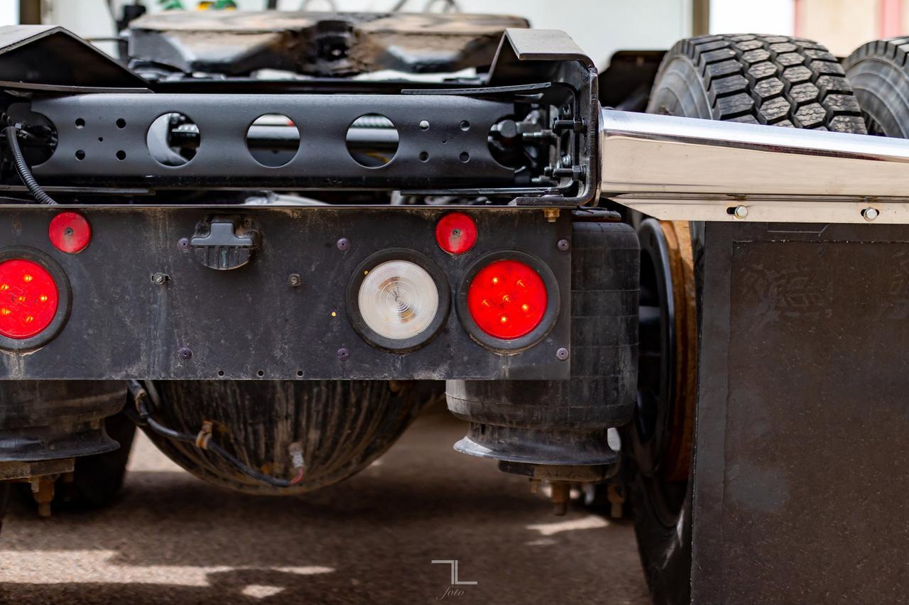 2018 International 9900i Eagle Tractor Sleeper Red Deer AB