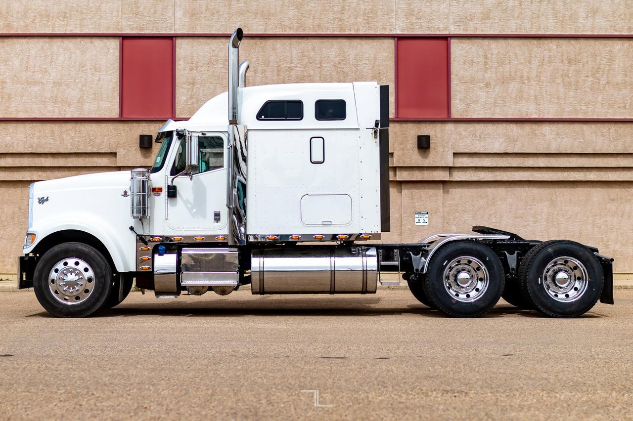 2018 International 9900i Eagle Tractor Sleeper Red Deer AB