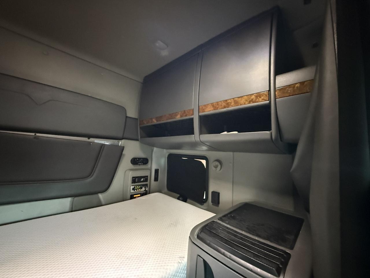 2018 International LT Hollywood FL