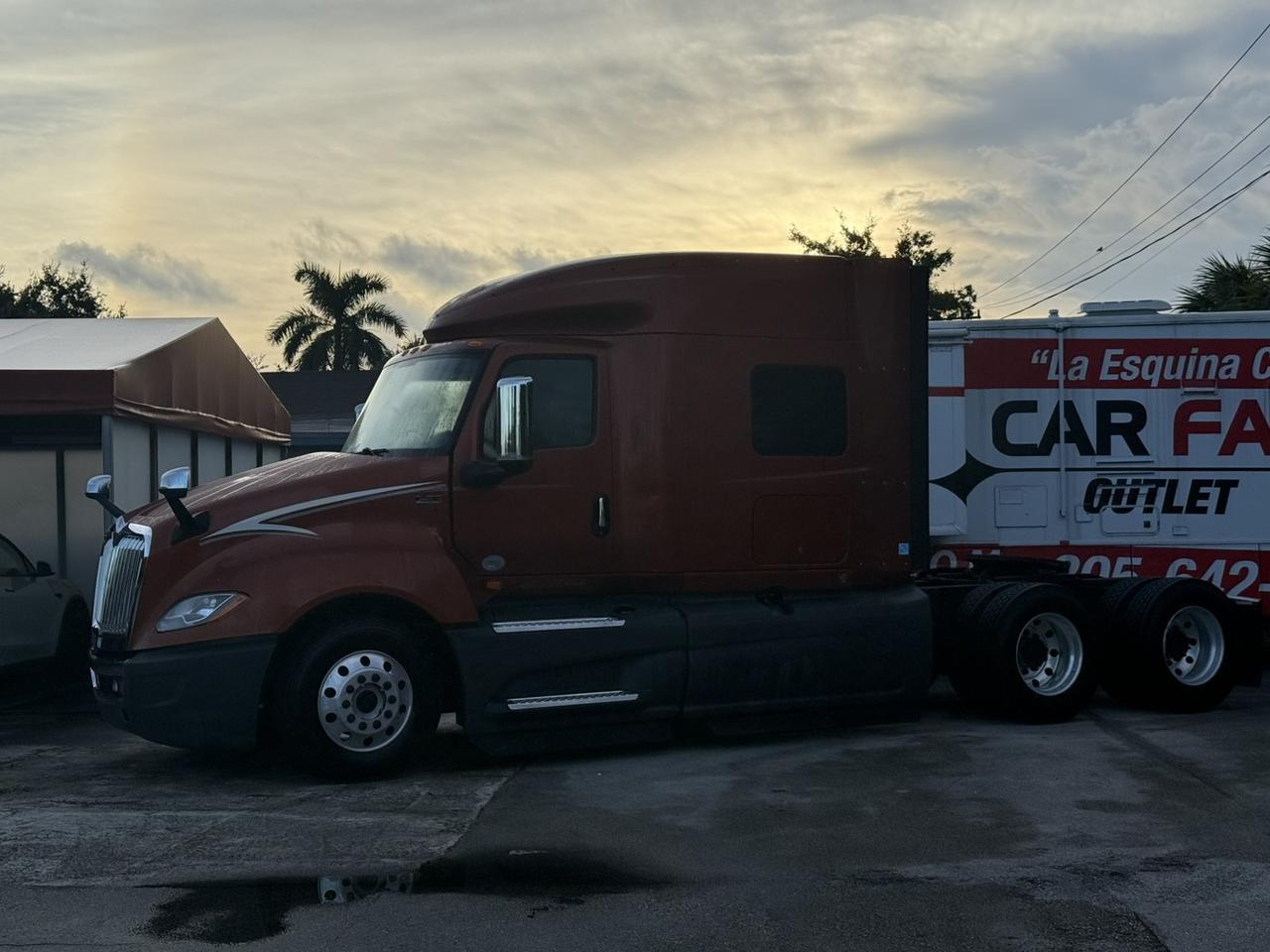 2018 International LT Hollywood FL