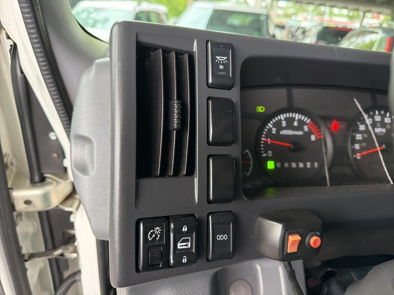 2018 Isuzu NPR Gaithersburg MD