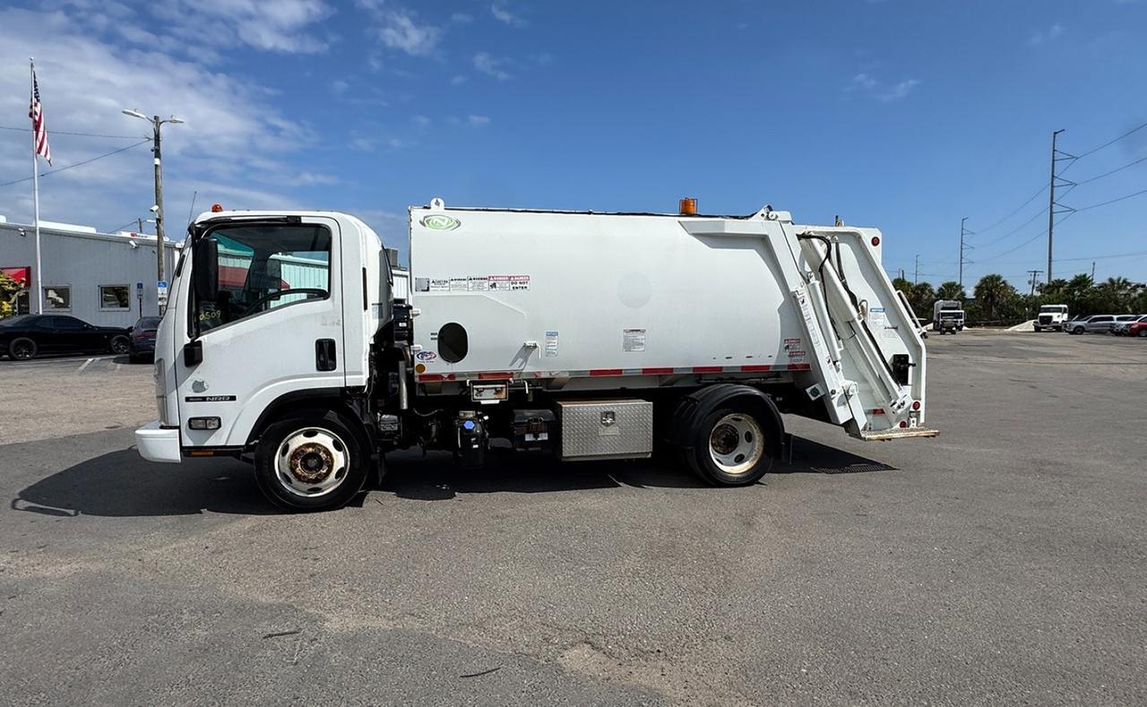 2018 Isuzu NRR 8 yard New Way Rear Loader Garbage Truck Tampa FL