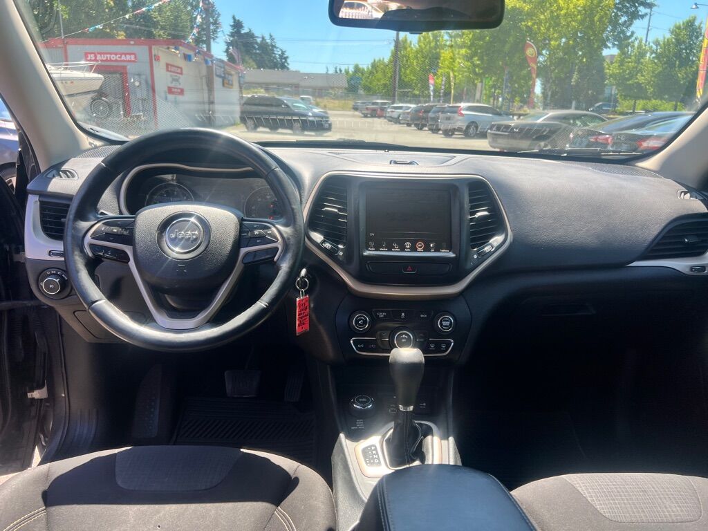 2018 JEEP CHEROKEE LATITUDE Des Moines WA