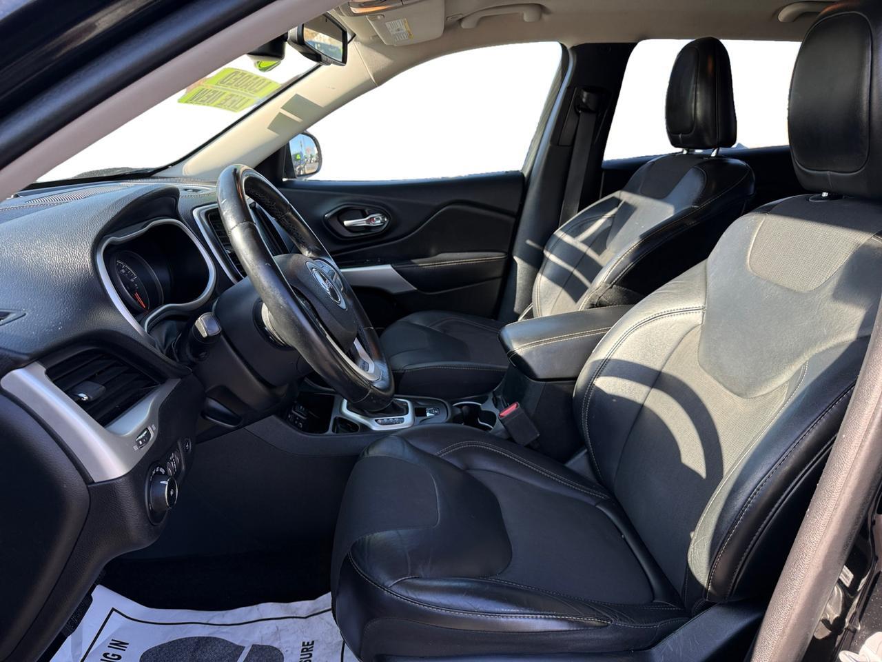 2018 JEEP CHEROKEE LATITUDE PL Latitude Plus Kansas City MO