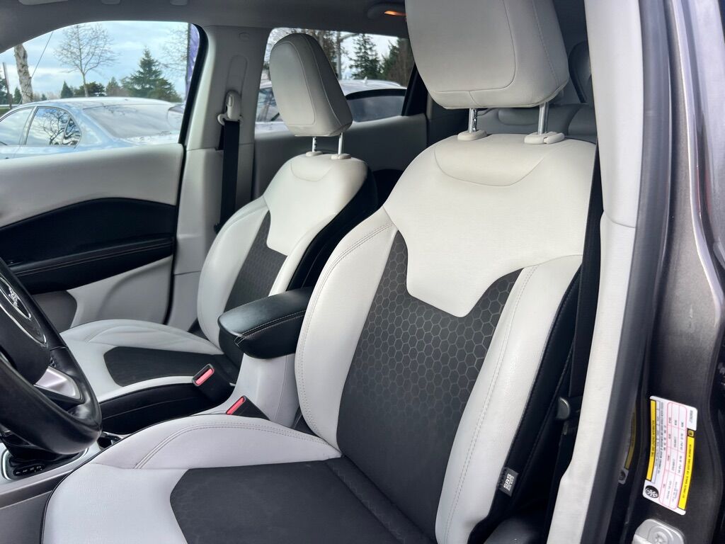 2018 JEEP COMPASS LATITUDE Des Moines WA