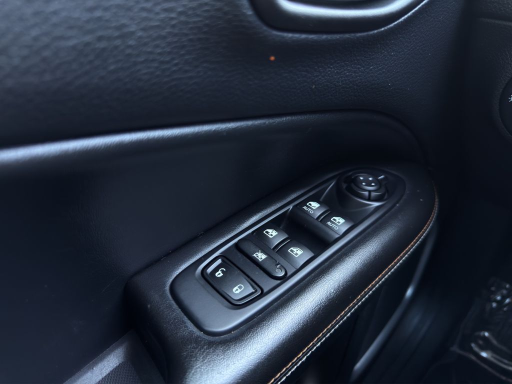 2018 JEEP COMPASS LATITUDE LOWEST PRICE AROUND Columbus OH