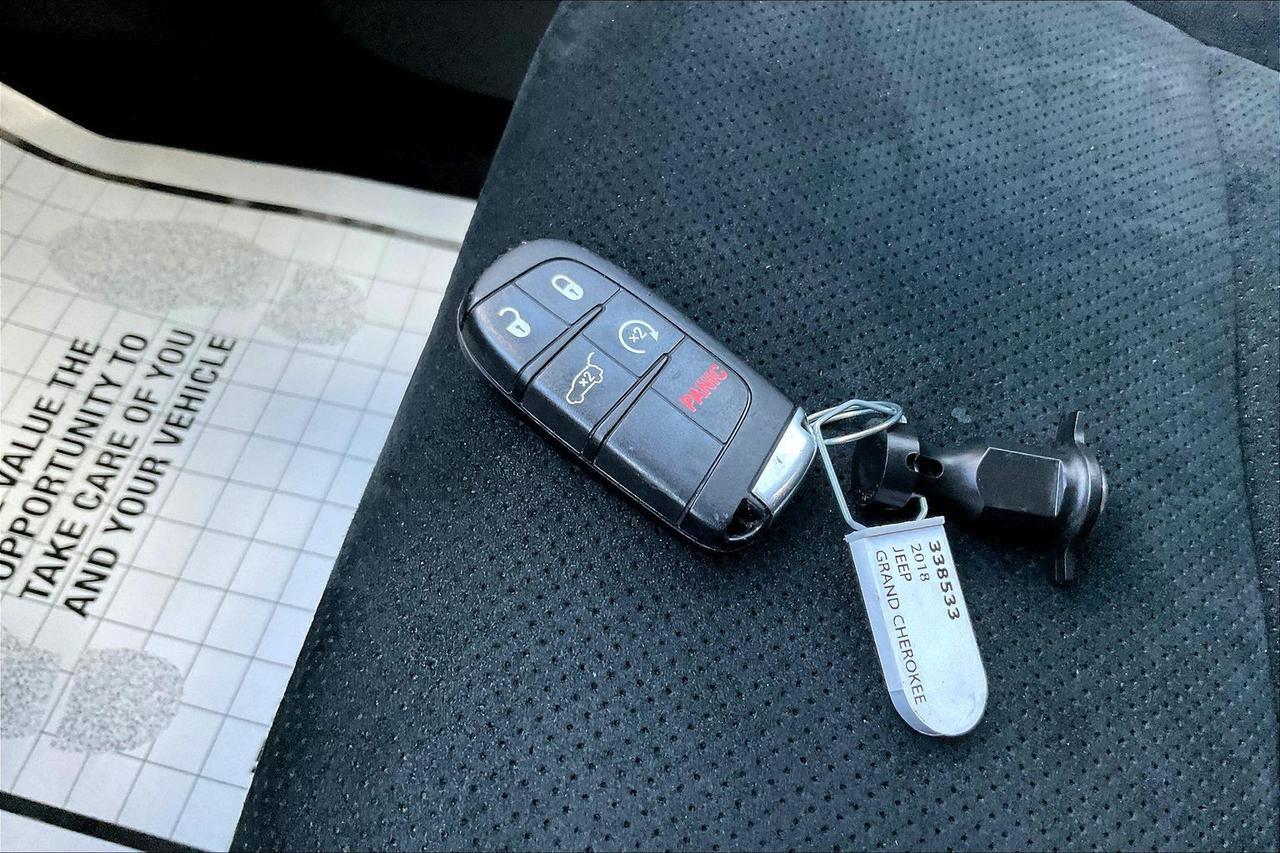 2018 JEEP GRAND CHEROKEE LAREDO Houston TX