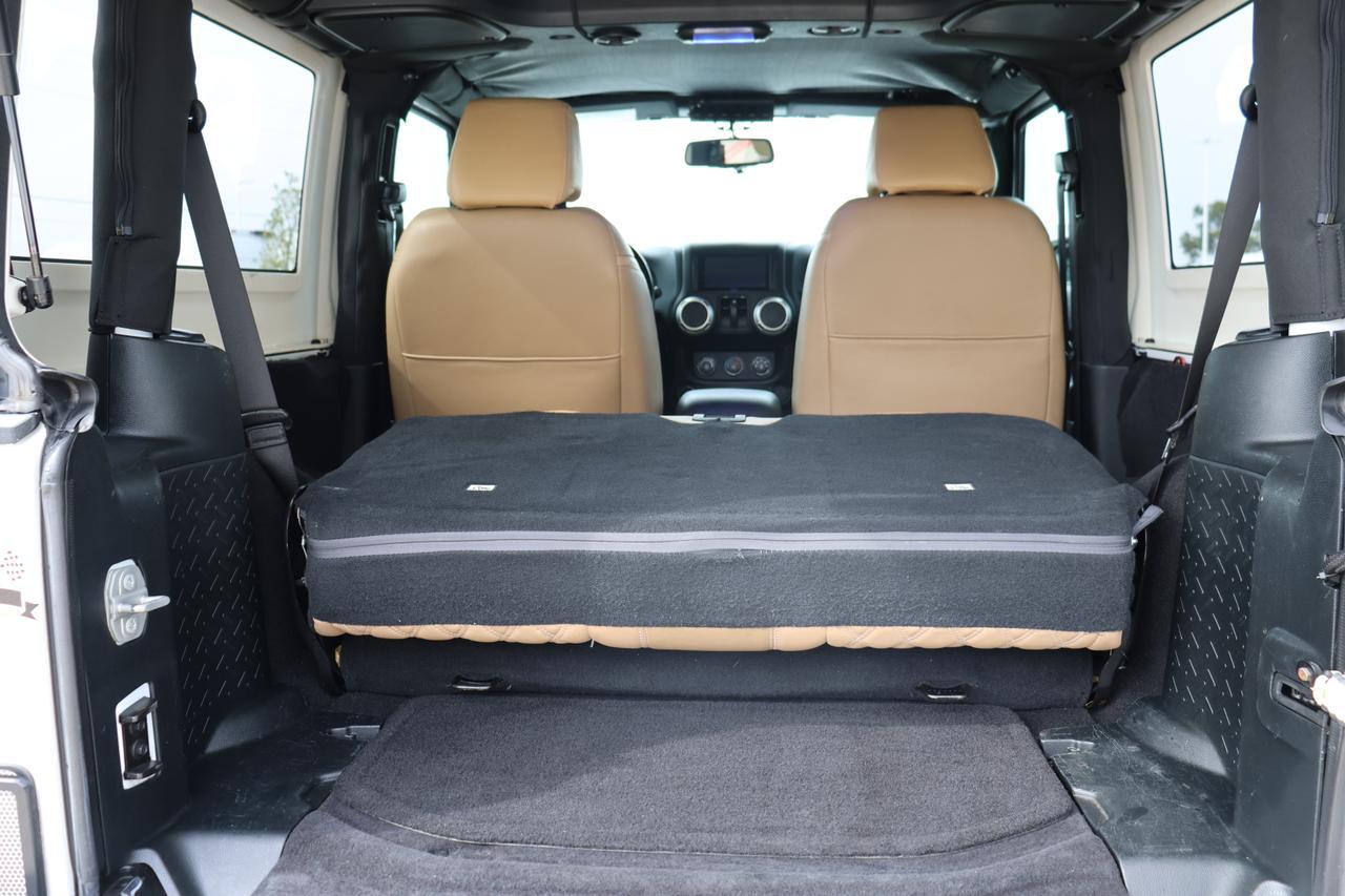 2018 JEEP WRANGLER SAHARA Houston TX