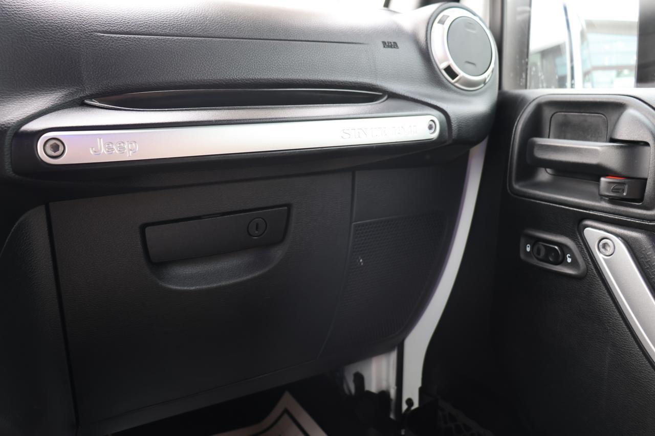 2018 JEEP WRANGLER SAHARA Houston TX