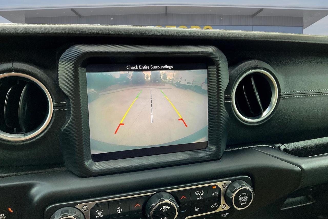 2018 JEEP WRANGLER UNLIMI SAHARA Houston TX
