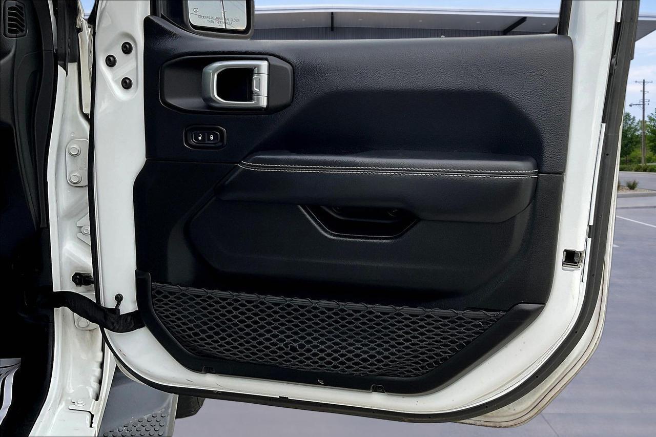 2018 JEEP WRANGLER UNLIMI SAHARA Houston TX