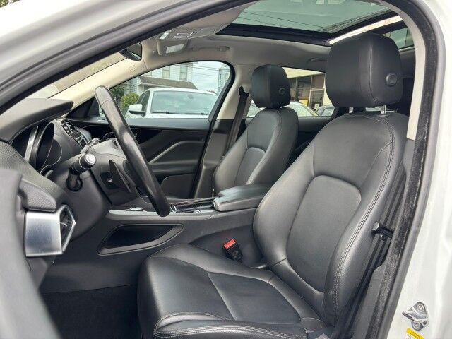 2018 Jaguar F-PACE 20d Premium Whitehall PA