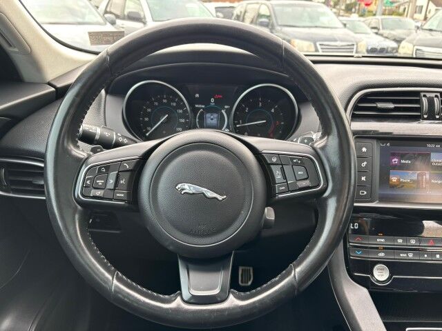 2018 Jaguar F-PACE 20d Premium Whitehall PA