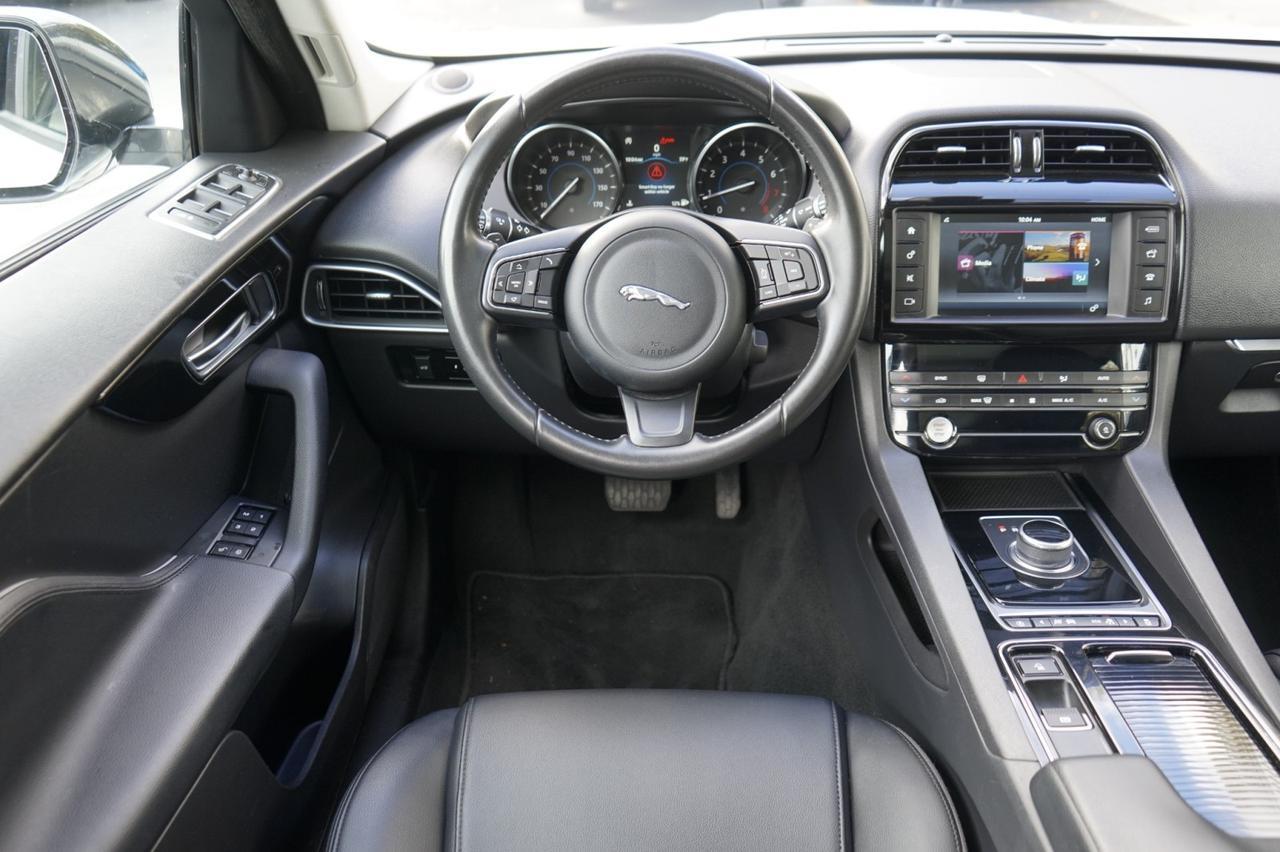 2018 Jaguar F-PACE 25t Premium Walnut Creek CA