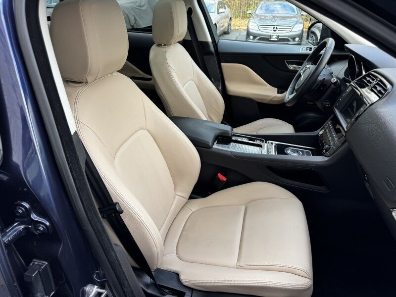 2018 Jaguar F-PACE 25t Premium Willow Grove PA