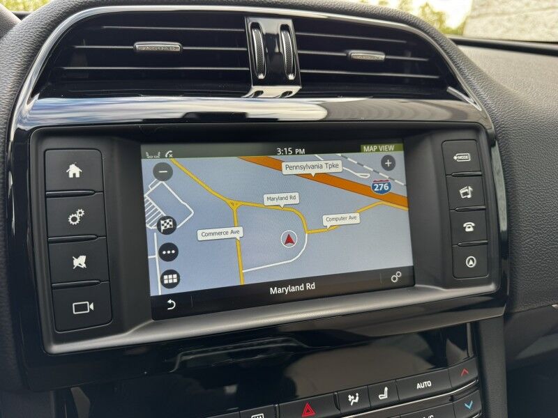 2018 Jaguar F-PACE 25t Premium Willow Grove PA