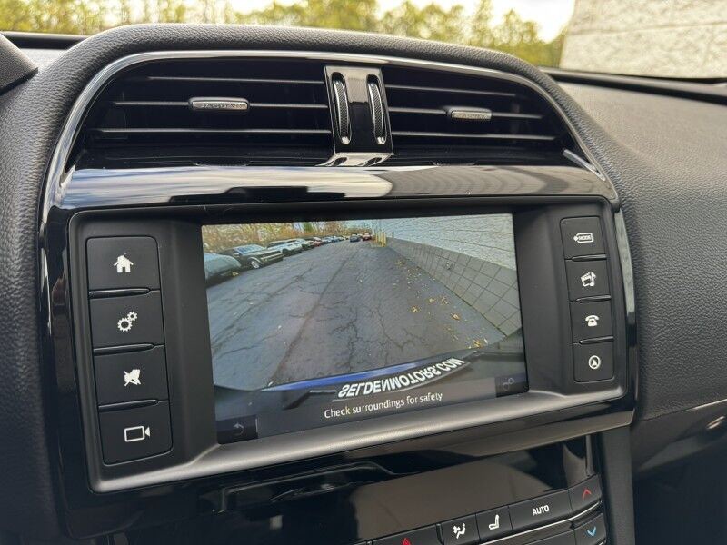 2018 Jaguar F-PACE 25t Premium Willow Grove PA