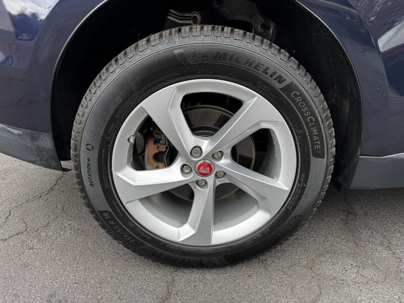 2018 Jaguar F-PACE 25t Premium Willow Grove PA