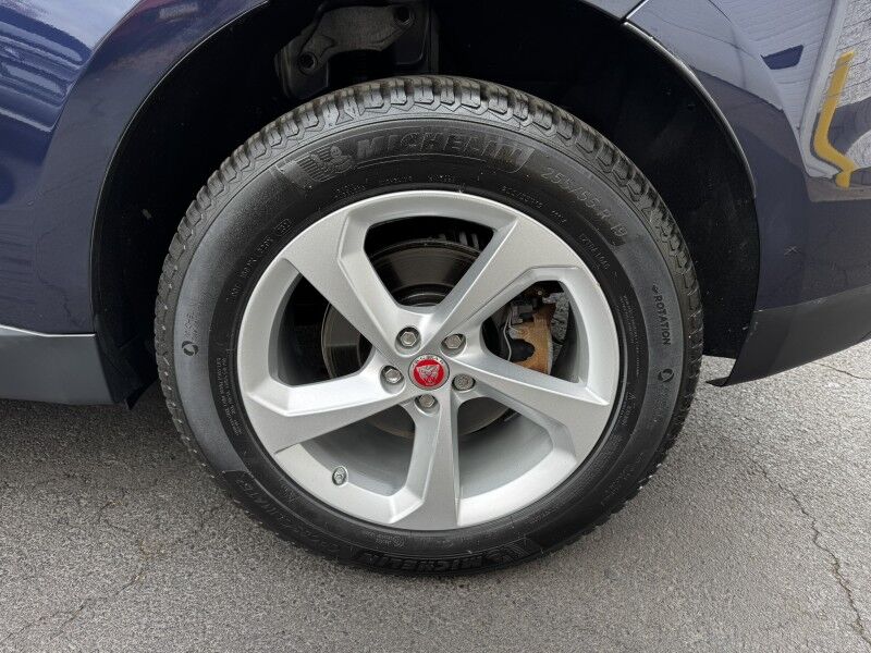 2018 Jaguar F-PACE 25t Premium Willow Grove PA