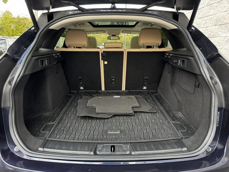 2018 Jaguar F-PACE 25t Premium Willow Grove PA