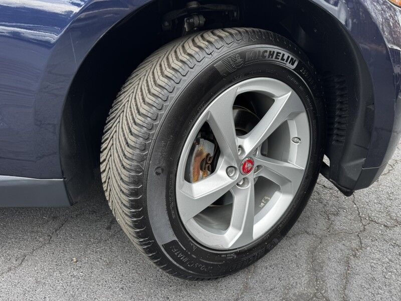 2018 Jaguar F-PACE 25t Premium Willow Grove PA